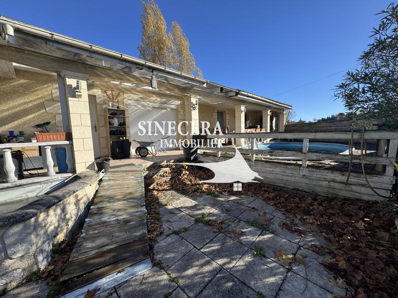 Maison - 160 m² - 9 pièces