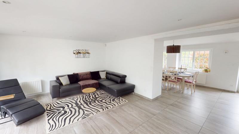 Maison - 345 m² - 12 pièces