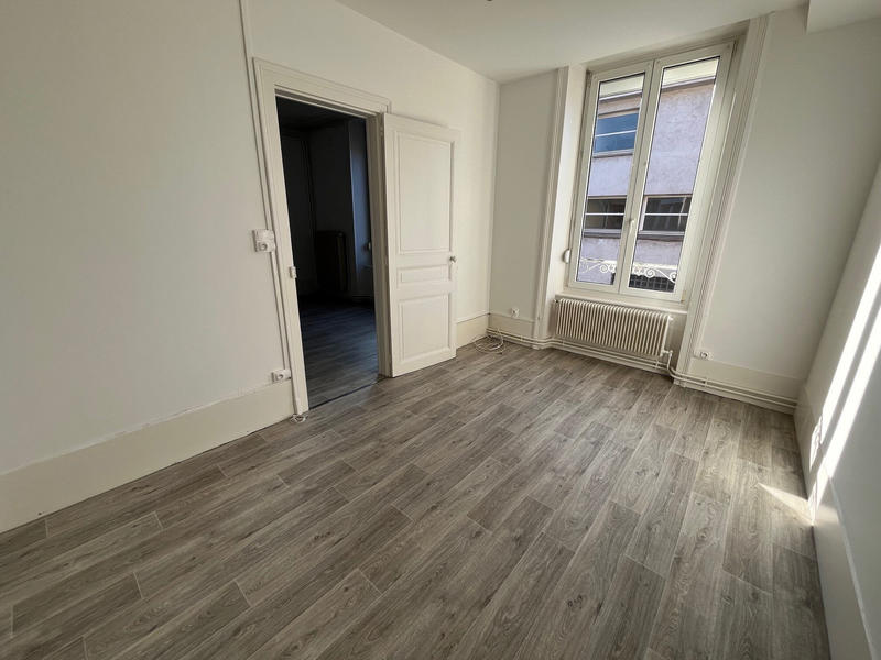Appartement - 83 m² - 4 pièces