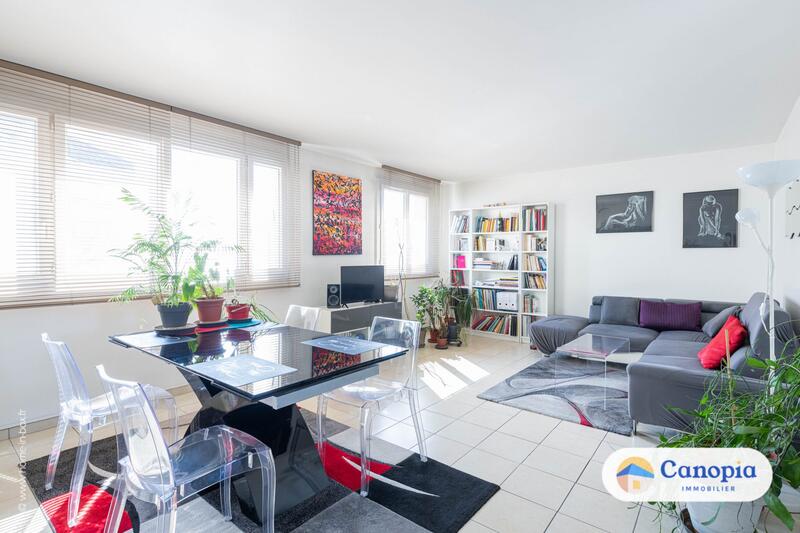 Appartement - 75 m² - 3 pièces