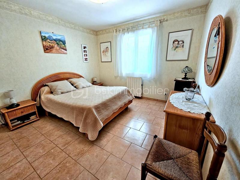 Maison traditionnelle - 90 m² - 4 pièces