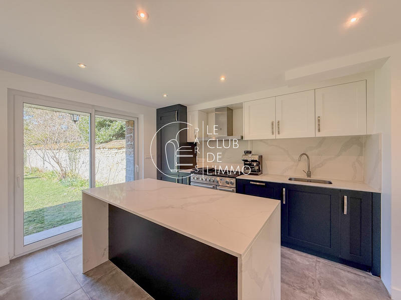 Maison ancienne - 278 m² - 6 pièces