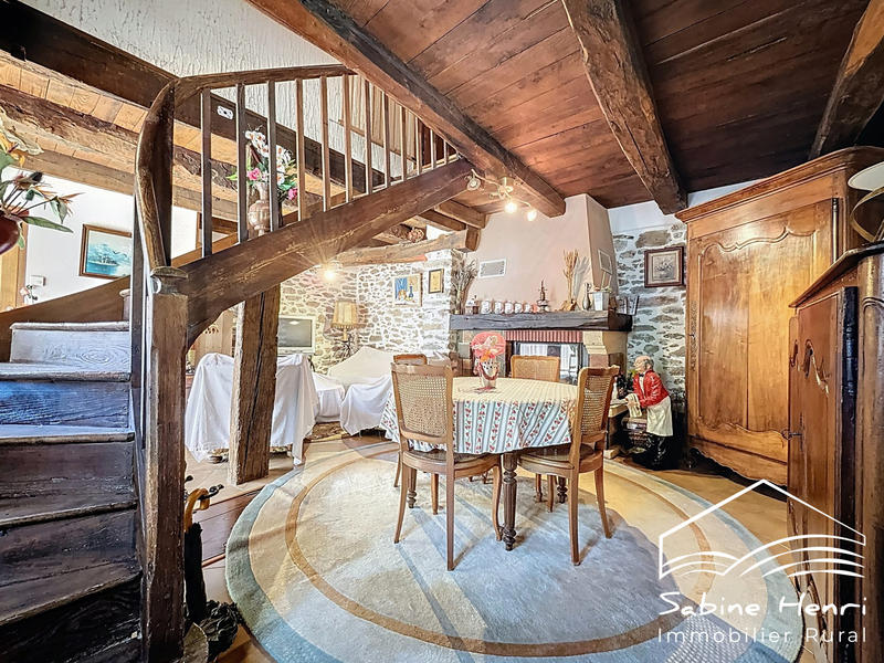 Maison ancienne - 105 m² - 4 pièces