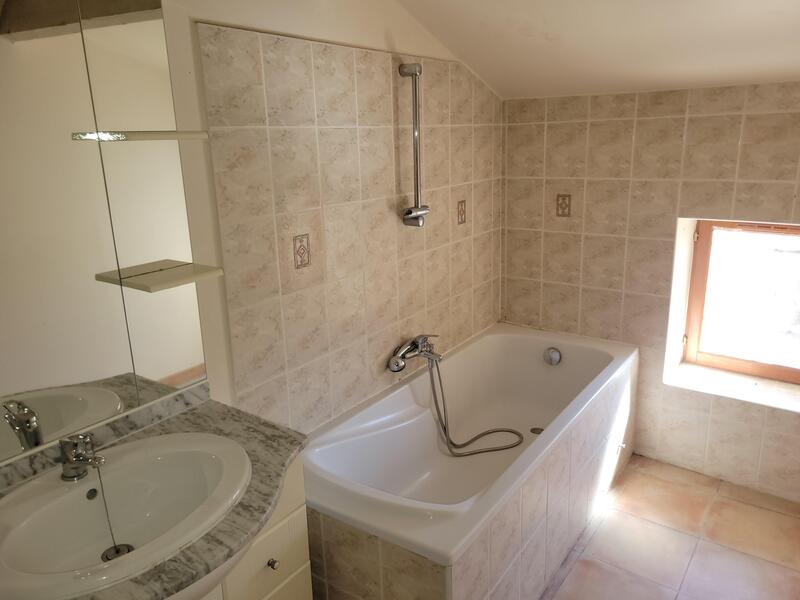 Maison de village - 94 m² - 4 pièces