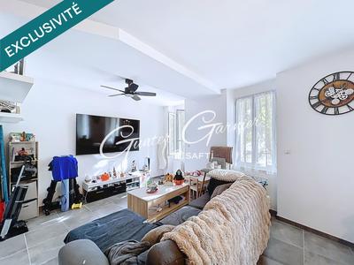 Appartement - 81 m² - 3 pièces