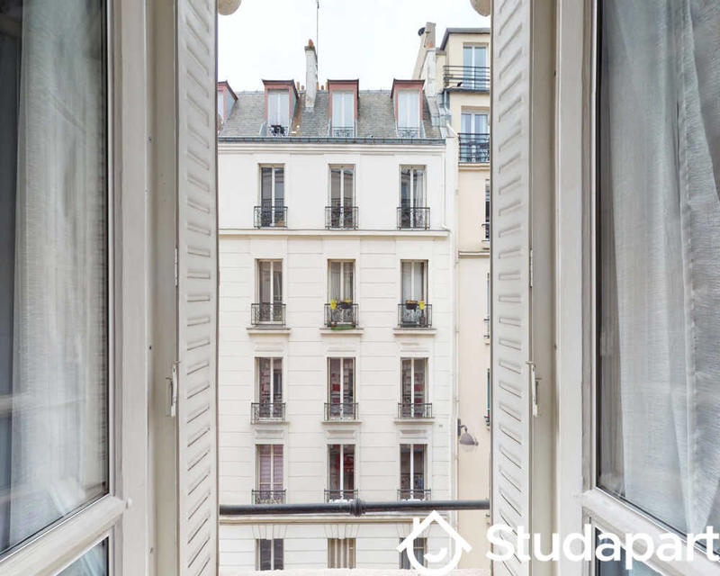 Chambre - 90 m² - 1 pièce