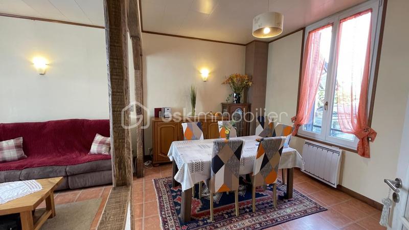 Maison traditionnelle - 70 m² - 4 pièces