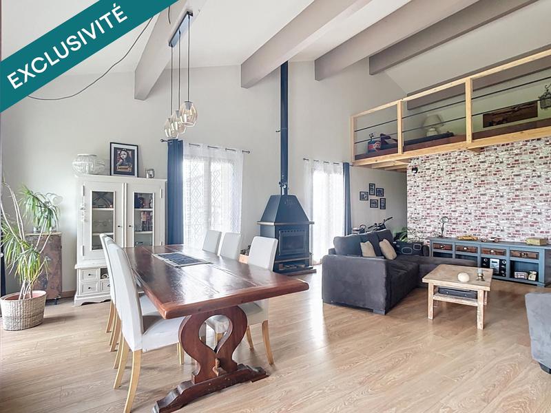 Maison - 209 m² - 9 pièces