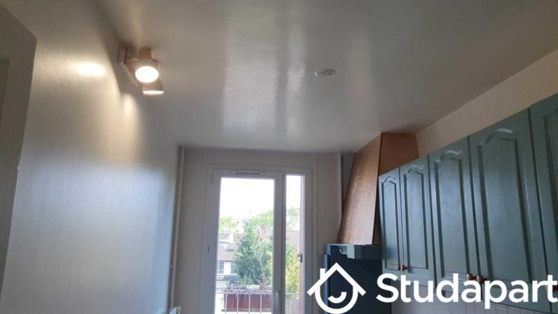 Chambre - 12 m² - 1 pièce