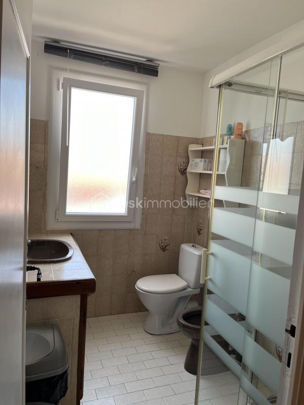 Maison traditionnelle - 176 m² - 7 pièces