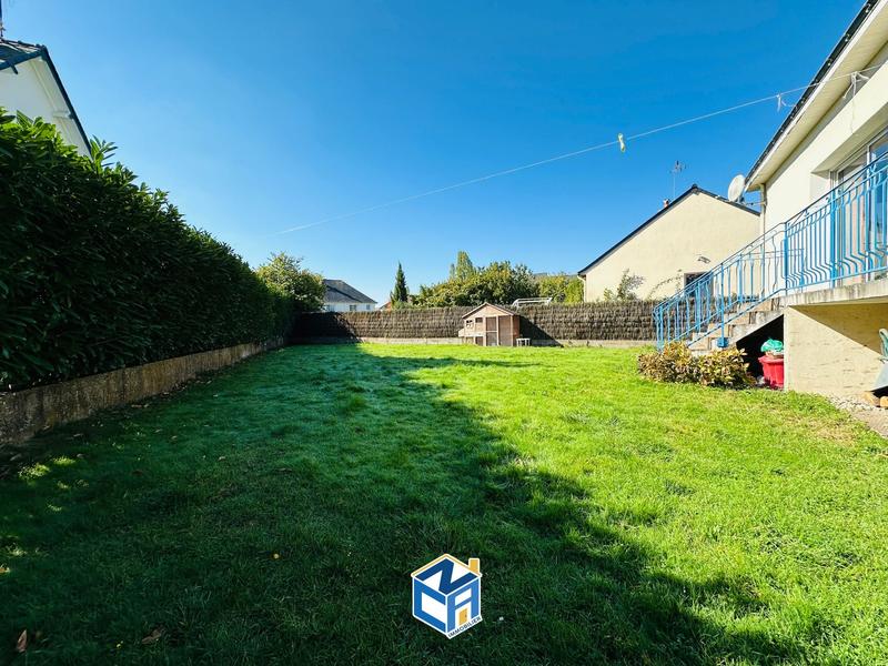 Maison - 214 m² - 9 pièces