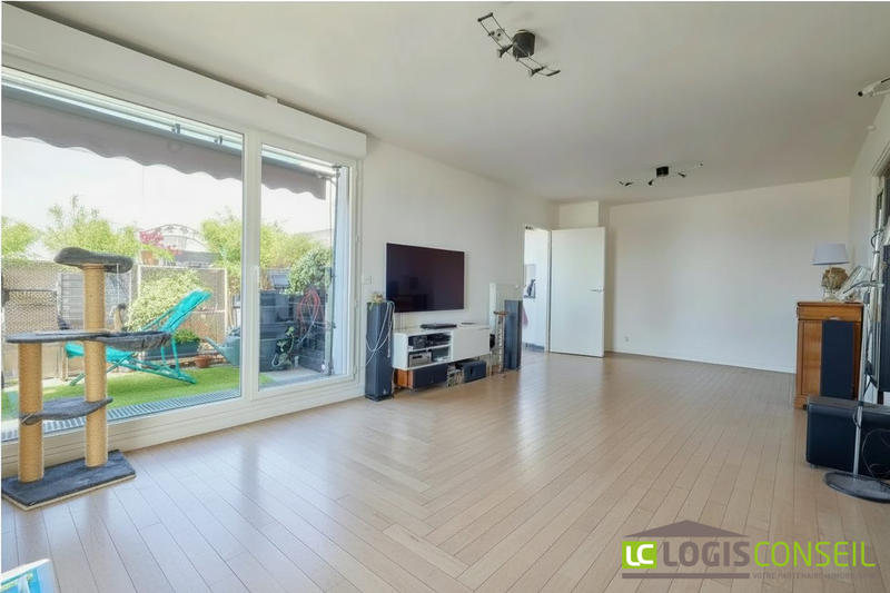 Appartement - 82 m² - 4 pièces