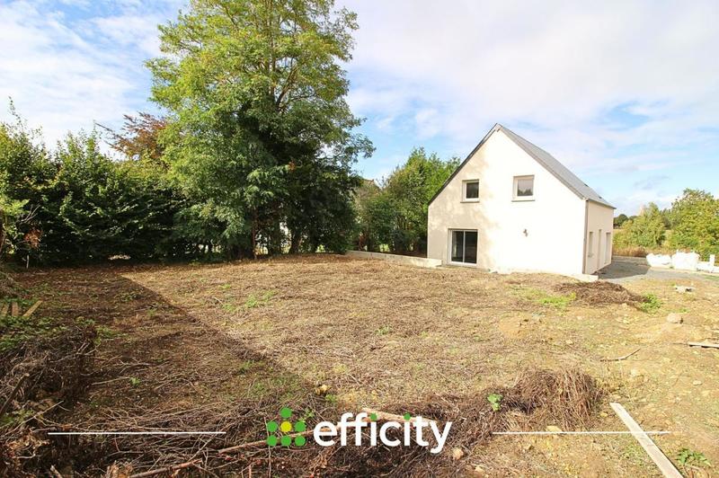 Maison - 90 m² - 5 pièces