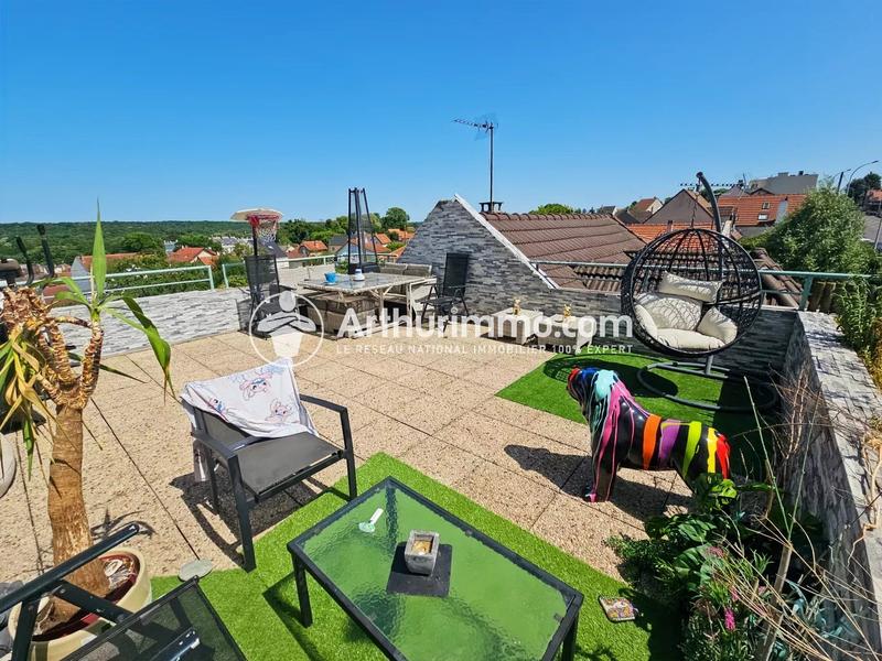 Appartement - 100 m² - 5 pièces