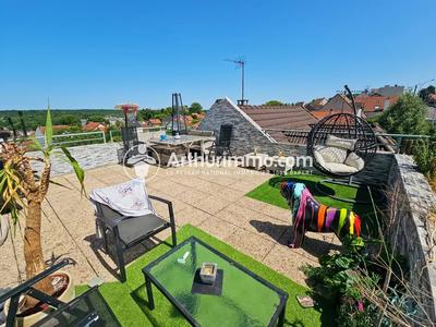 Appartement - 100 m² - 5 pièces