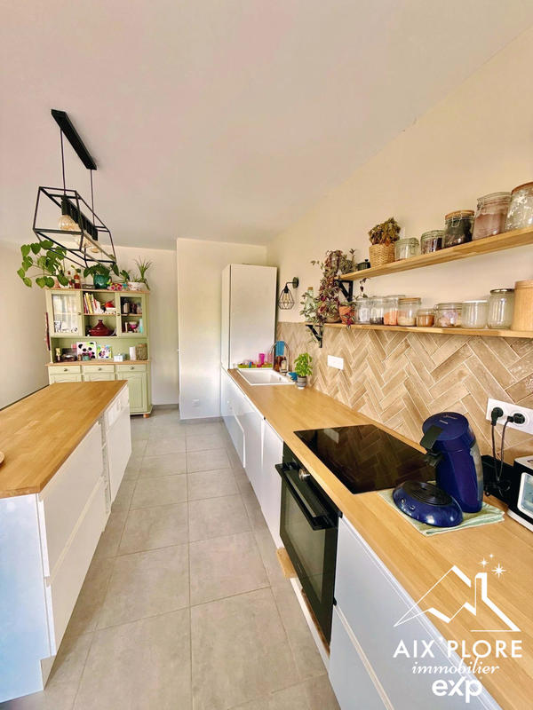 Appartement - 92 m² - 4 pièces