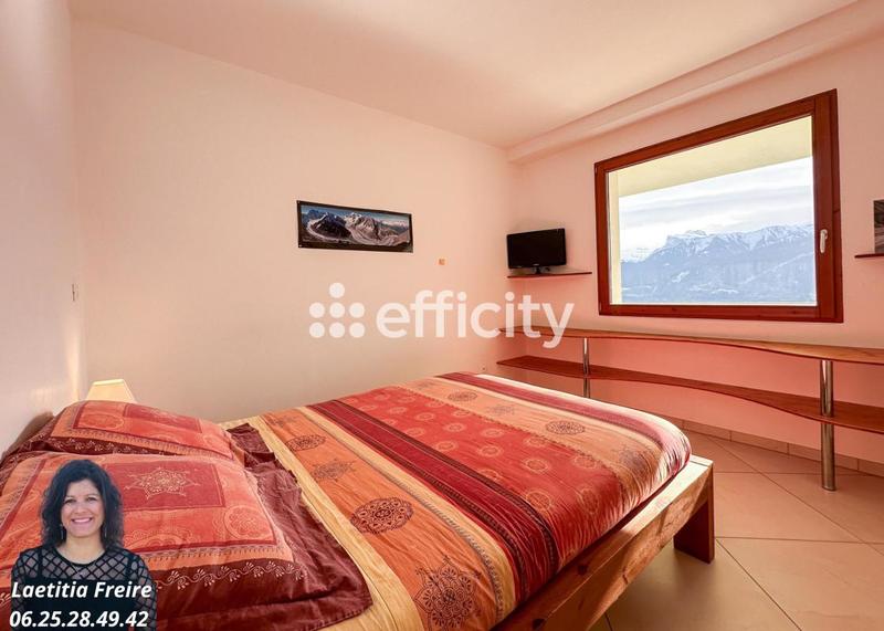 Maison - 260 m² - 10 pièces