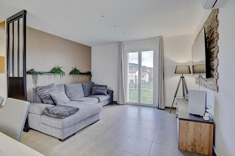 Maison - 87 m² - 4 pièces