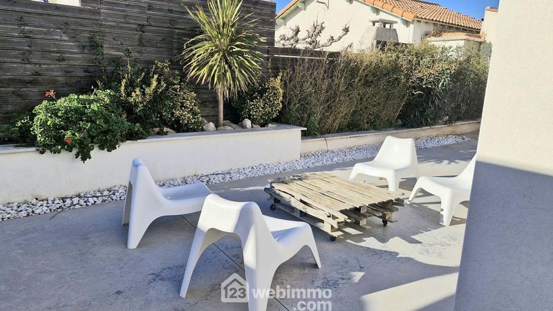 Maison - 250 m² - 11 pièces