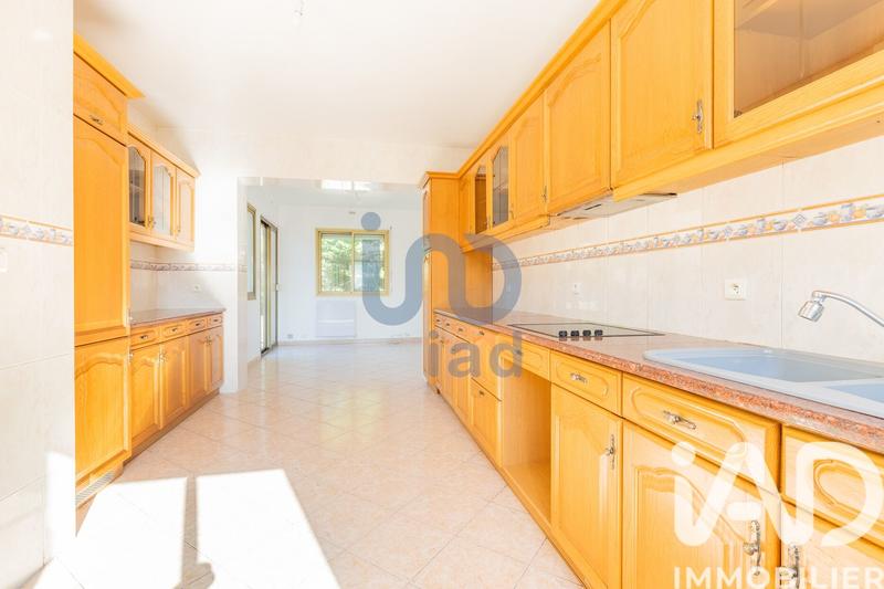 Maison - 180 m² - 6 pièces