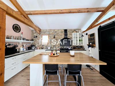 Maison - 90 m² - 3 pièces