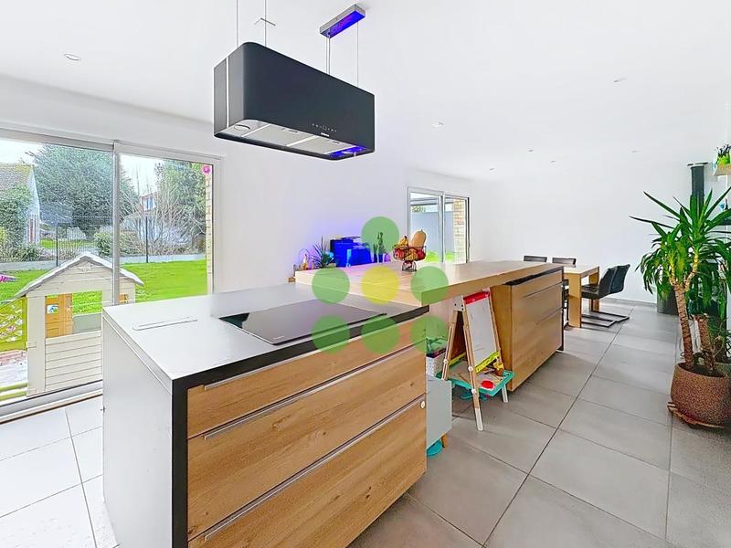 Maison - 126 m² - 4 pièces