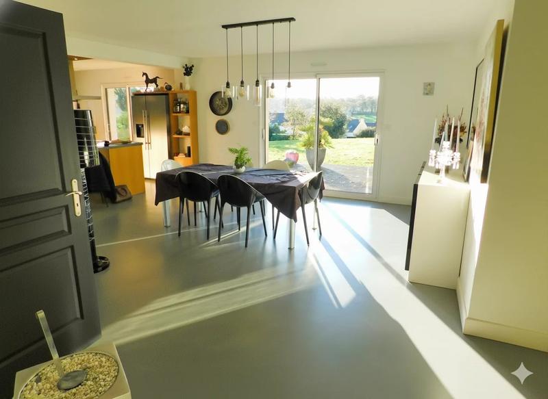 Maison - 181 m² - 6 pièces