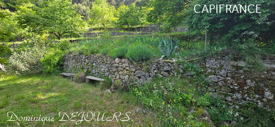 Maison - 176 m² - 9 pièces