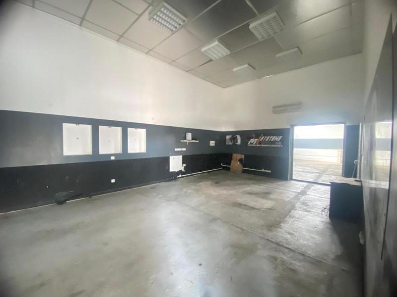 Local commercial - 230 m²