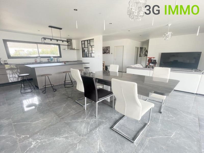 Maison - 120 m² - 4 pièces