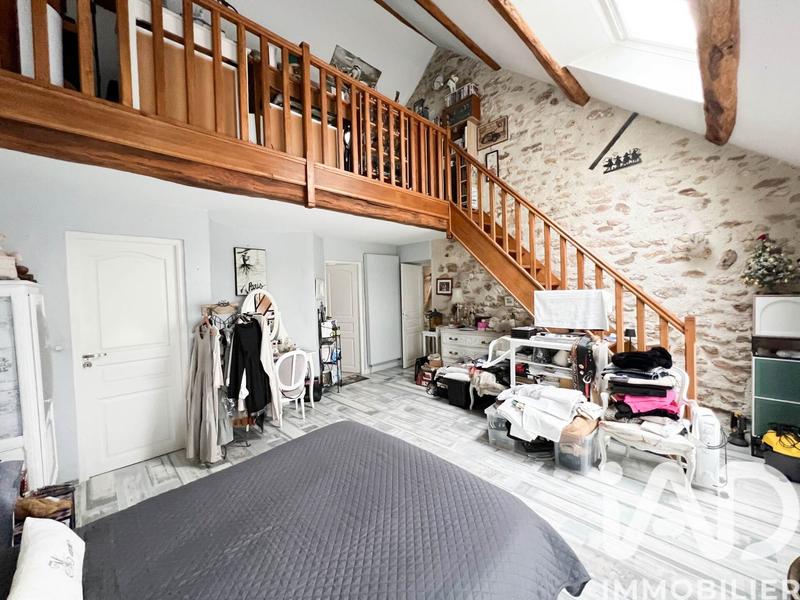 Maison - 243 m² - 7 pièces