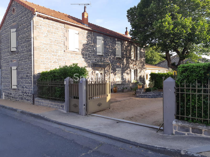 Maison - 192 m² - 6 pièces