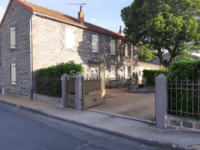 Maison - 192 m² - 6 pièces