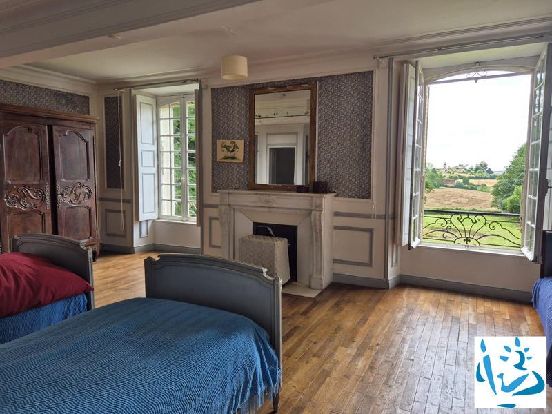 Château - 386 m² - 13 pièces