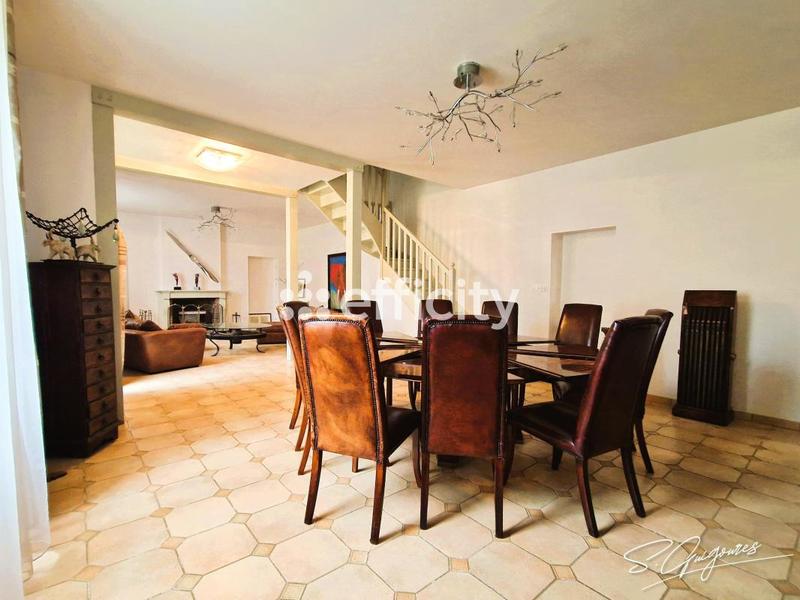 Maison de campagne - 273 m² - 7 pièces