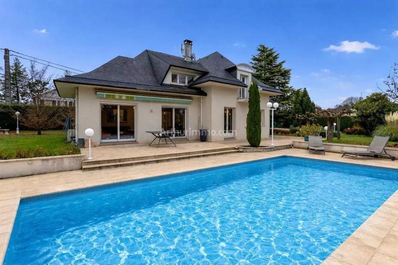 Maison - 176 m² - 6 pièces