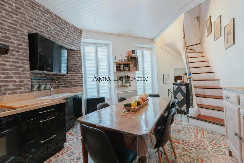 Maison traditionnelle - 76 m² - 3 pièces