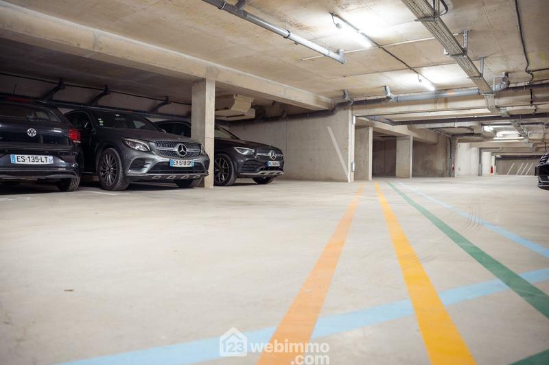 Appartement - 140 m² - 5 pièces