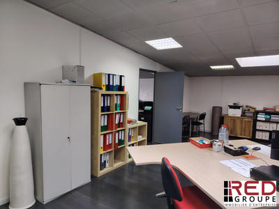 Bureau - 76 m² - 2 pièces