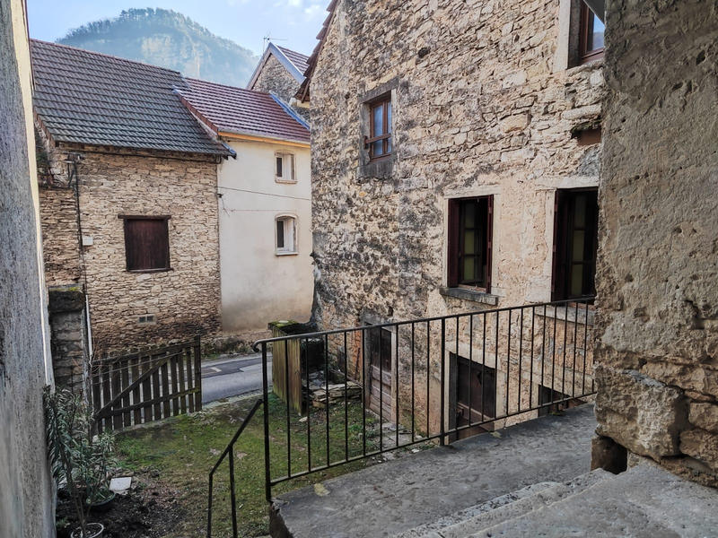 Maison de village - 86 m² - 5 pièces