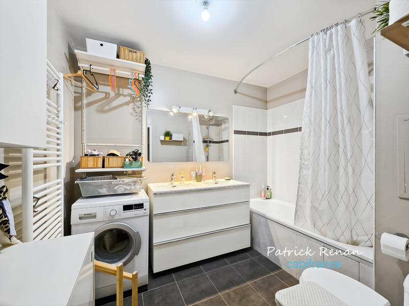 Appartement - 85 m² - 4 pièces