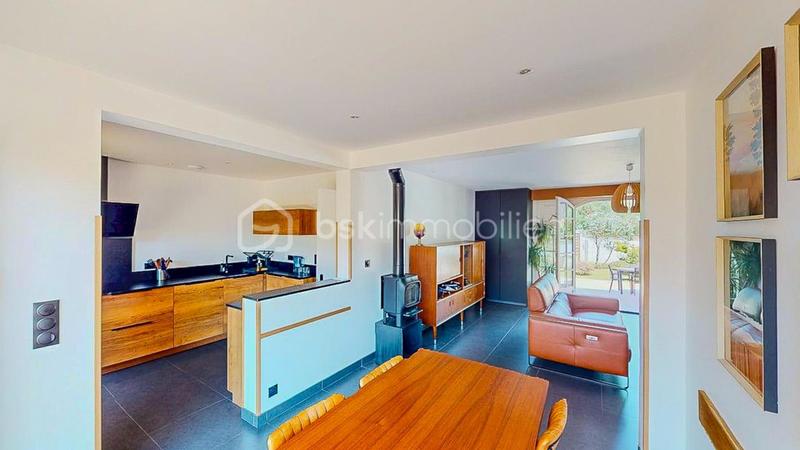 Maison - 140 m² - 7 pièces