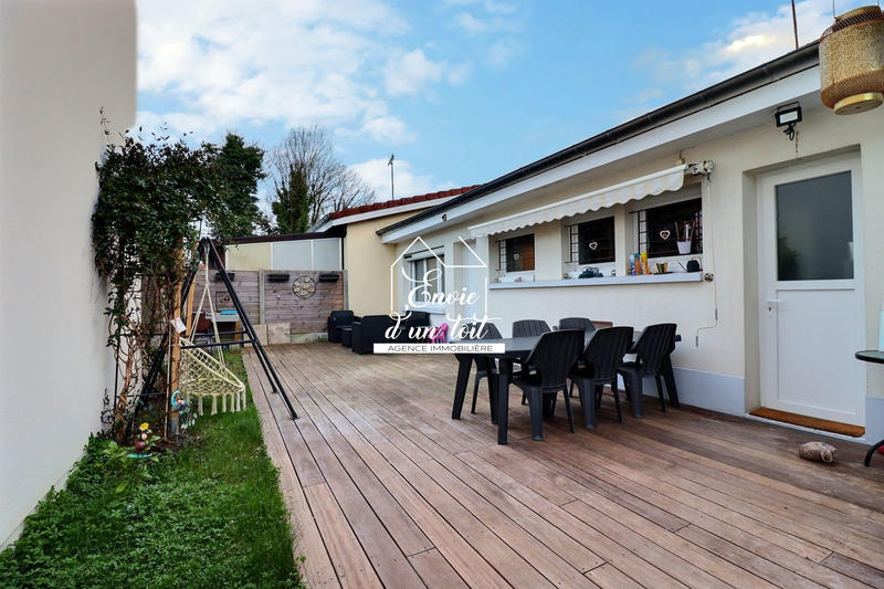 Maison - 85 m² - 4 pièces