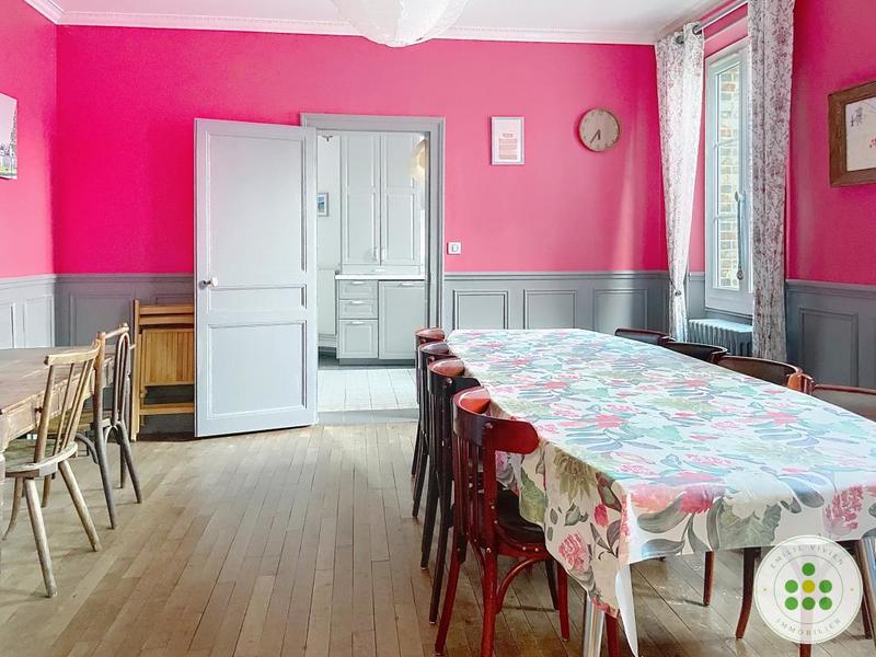 Immeuble - 295 m² - 10 pièces