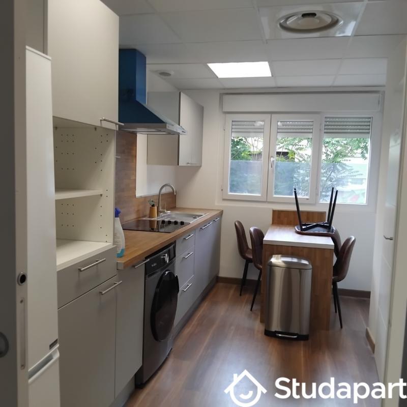 Chambre - 16 m² - 1 pièce