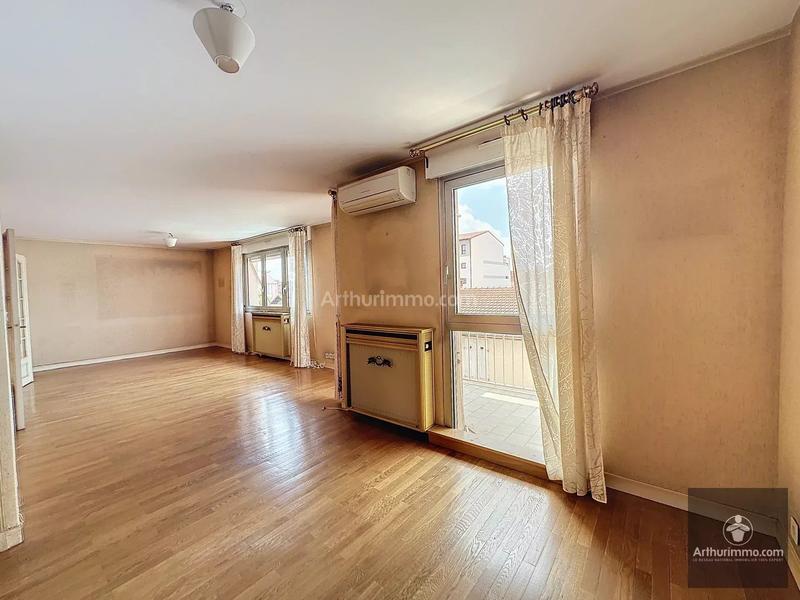 Appartement - 90 m² - 3 pièces