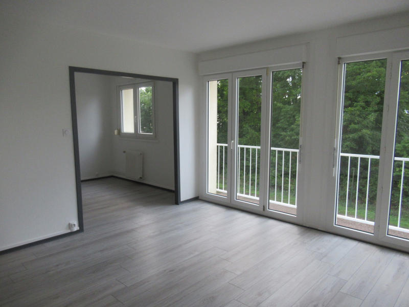 Appartement - 90 m² - 5 pièces
