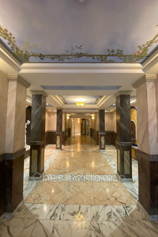 Appartement - 143 m² - 5 pièces