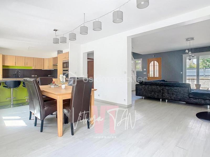 Maison - 120 m² - 6 pièces