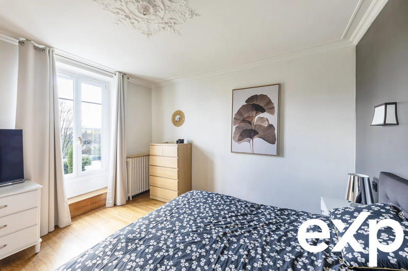 Maison - 164 m² - 7 pièces